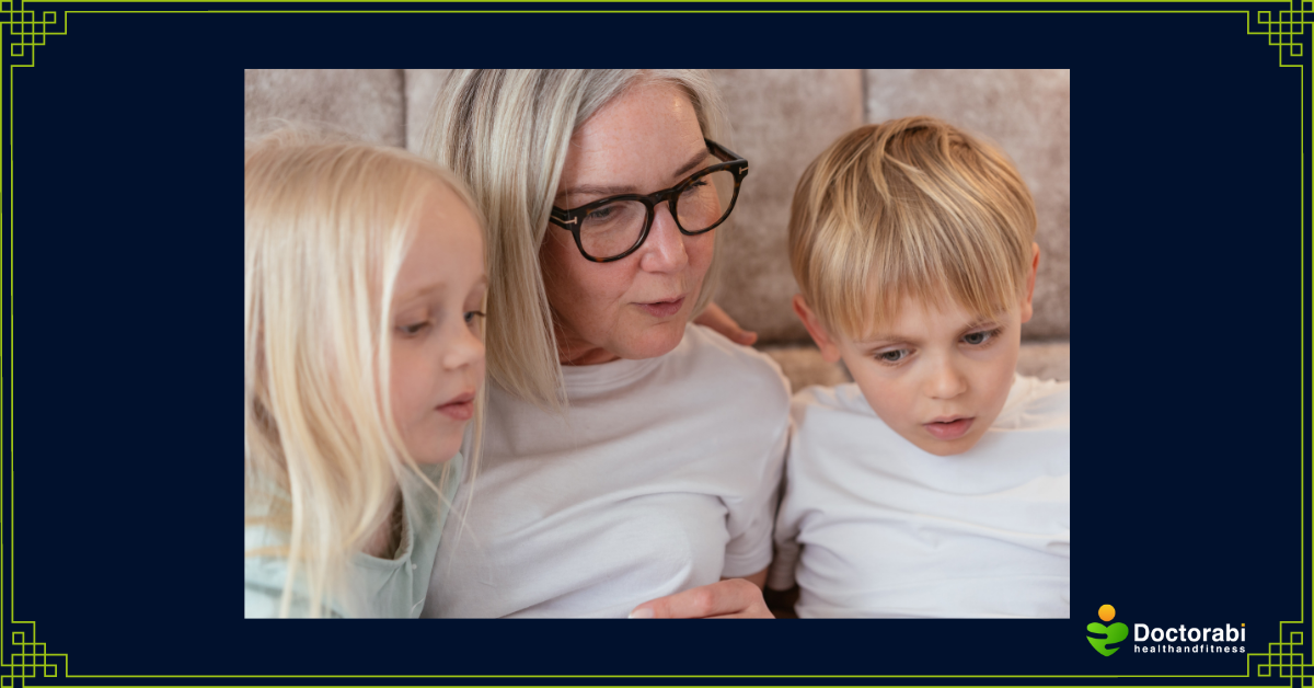 Woman-reading-with-kids